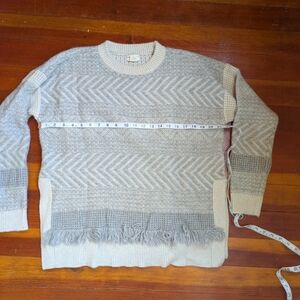 Club Monaco Cream and Gray Crewneck Sweater Cashmere